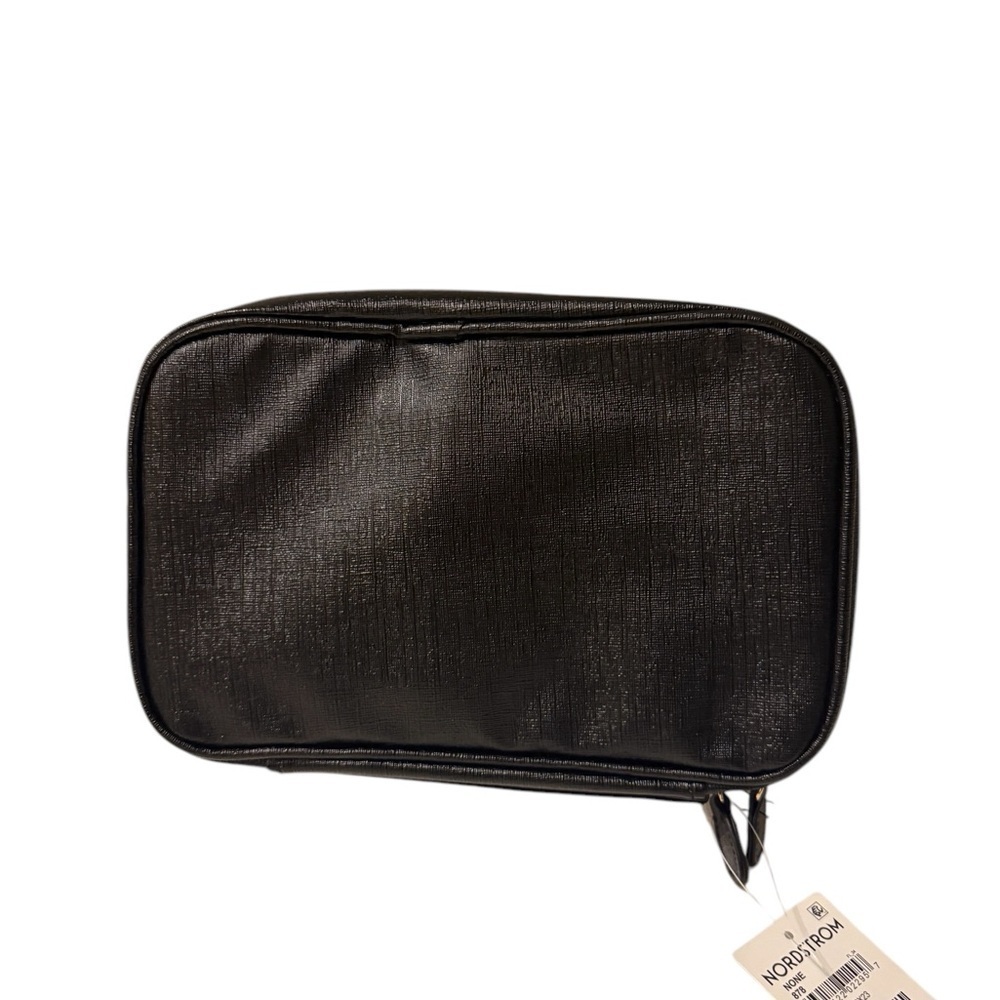 The Nordstrom Cosmetic Case in Black